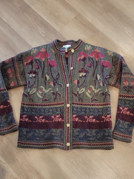 cherry lewis Sweaters - Cherry Lewis EUC Wool Made In England Cardigan